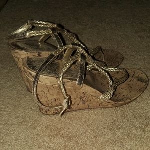 GB Gianni Bini Gold sandal size 10